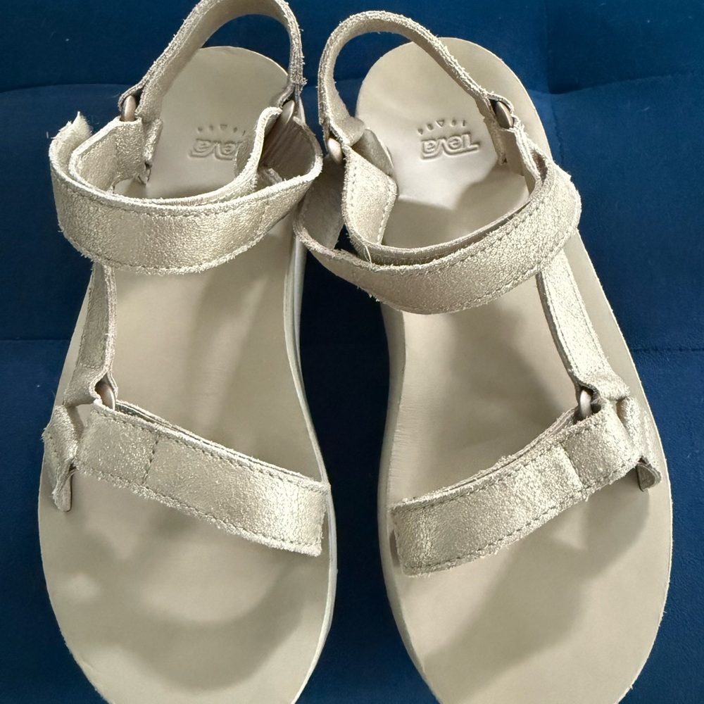 Teva Platform Sandals - Gold - 9